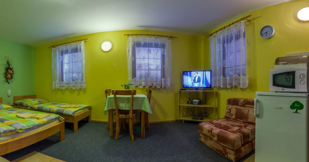 Ada Apartments Liptovský Trnovec Habitación foto